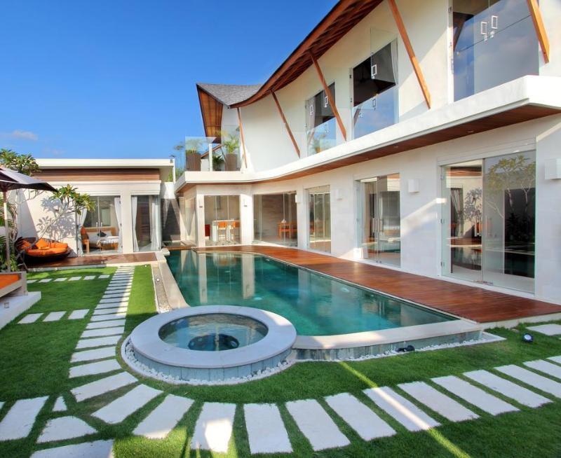 Kirana Villa *